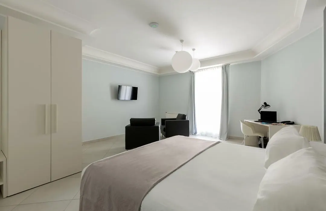 Dioniso'S Luxury Apartments Municipio-1