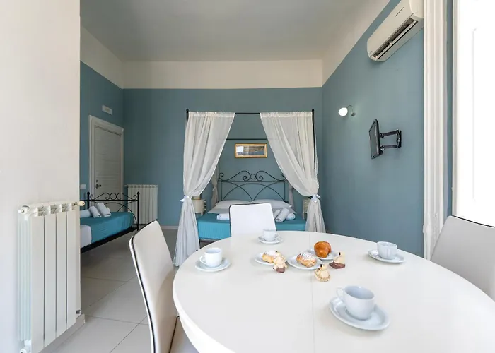 Partenope'S House 24